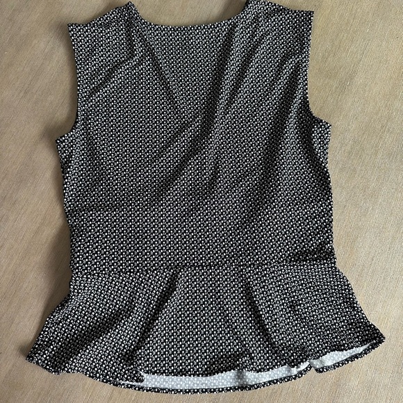 White House Black Market Black and White Peplum Blouse - Picture 5 of 7